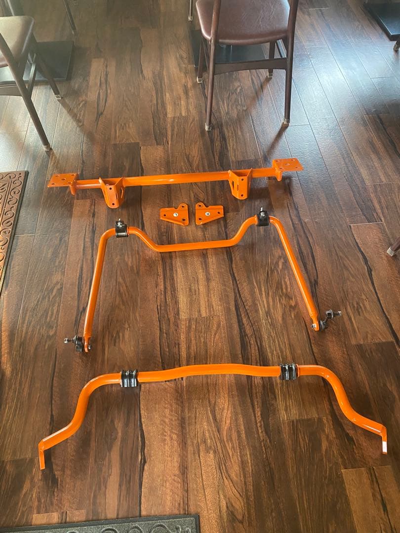 ユーアイビークル キャラバン用、強化スタビライザー、リア用、新旧型リーフ対応