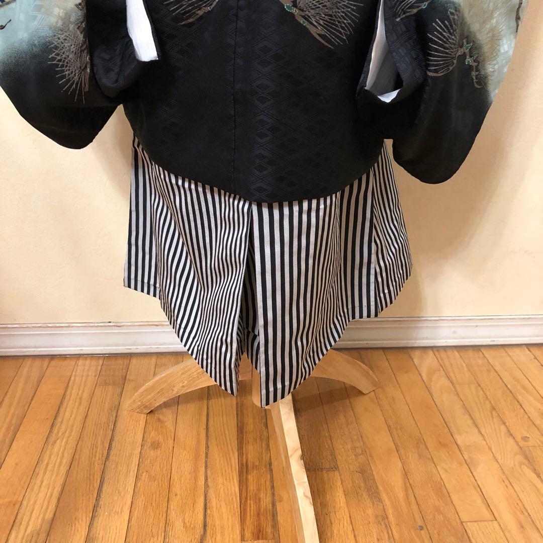 七五三５歳完全フルセット‼️豪華黒地系鷹金彩煌びやか⭐︎袴縞スタイルアップ人気銘品