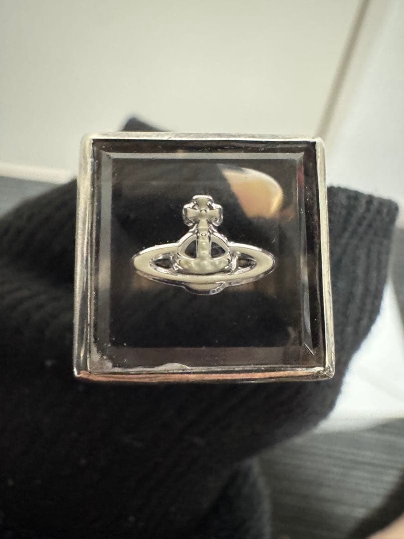 Vivienne Westwood スクエアリング クリスタル 激レア