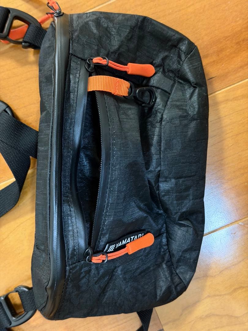 山旅ダイニーマ製ULサコッシュ・黒