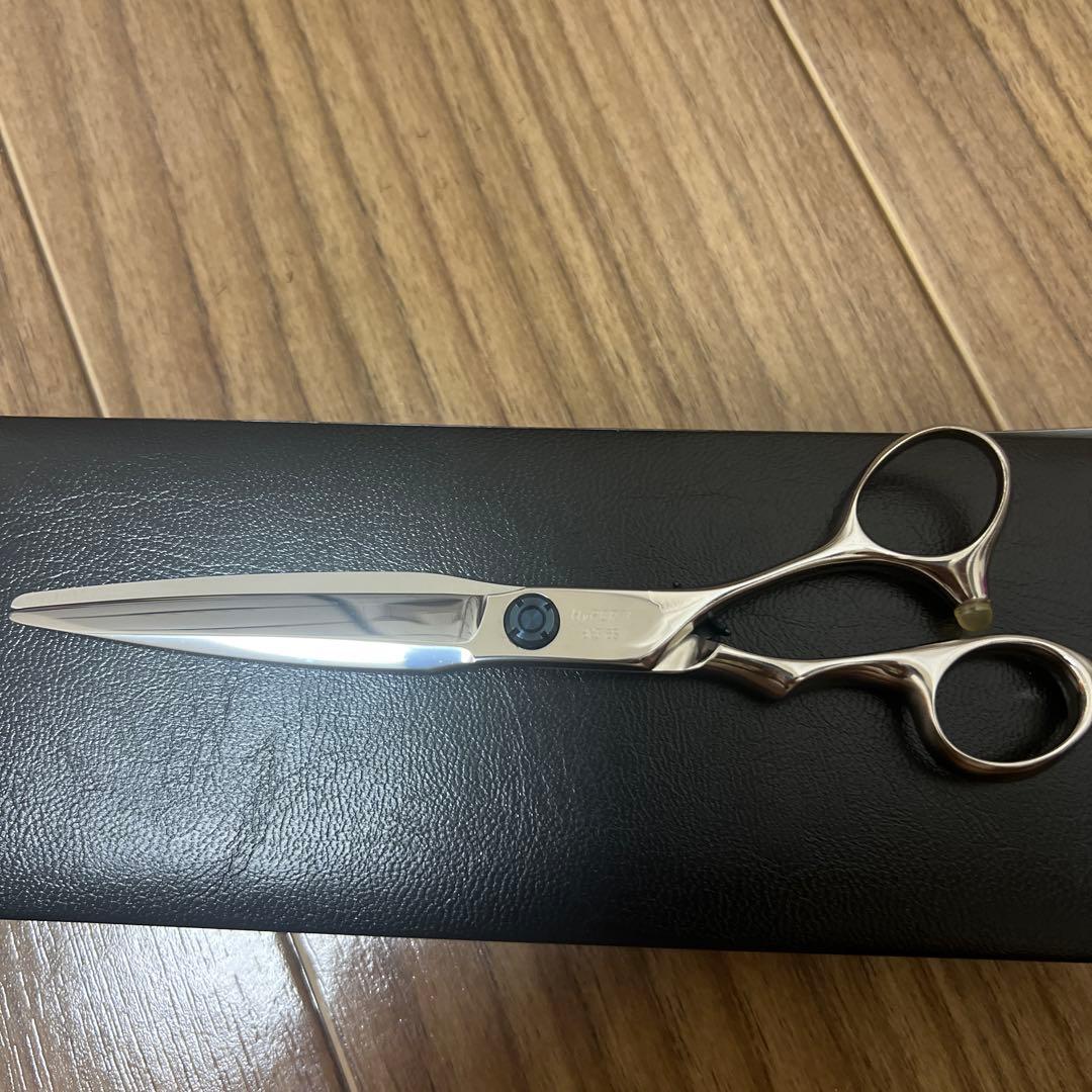 ルミエールシザー　36F68