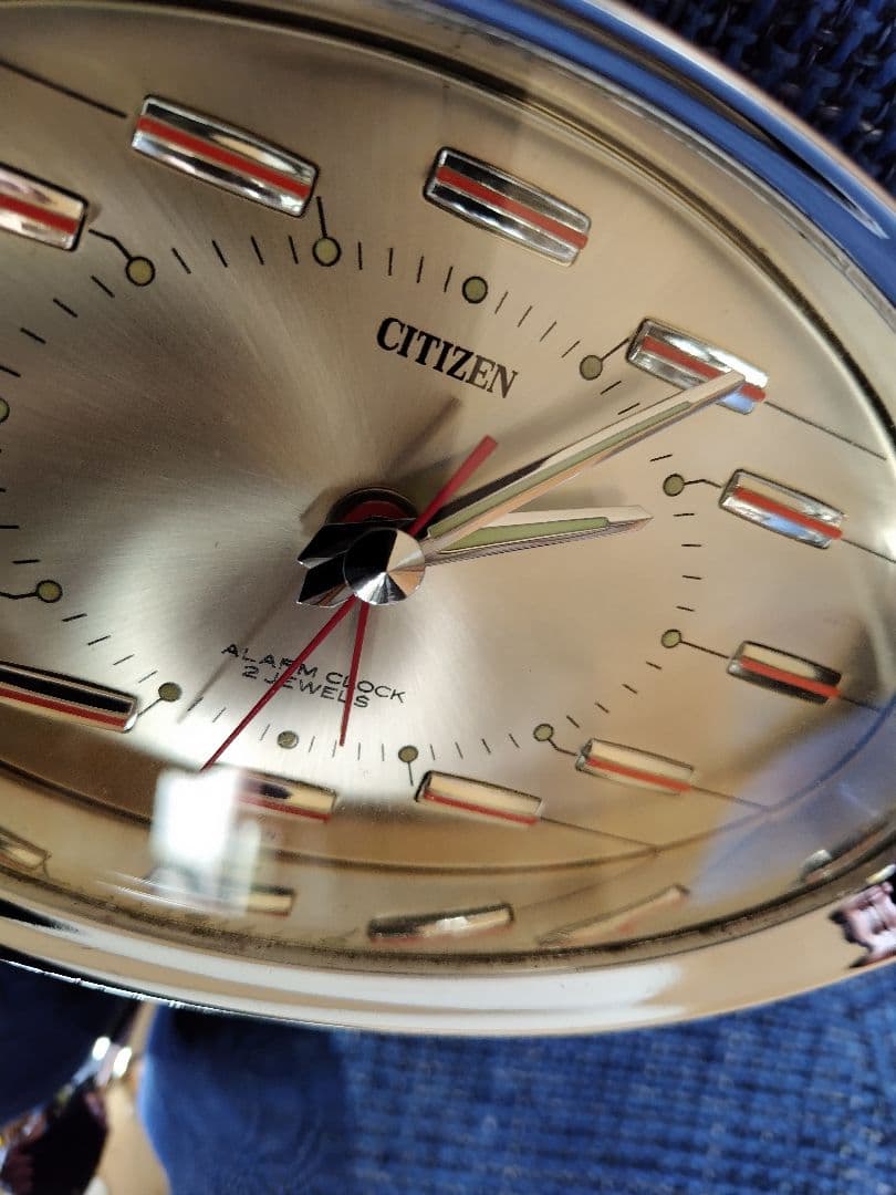 CITIZEN　スペースエイジデザイン置き時計