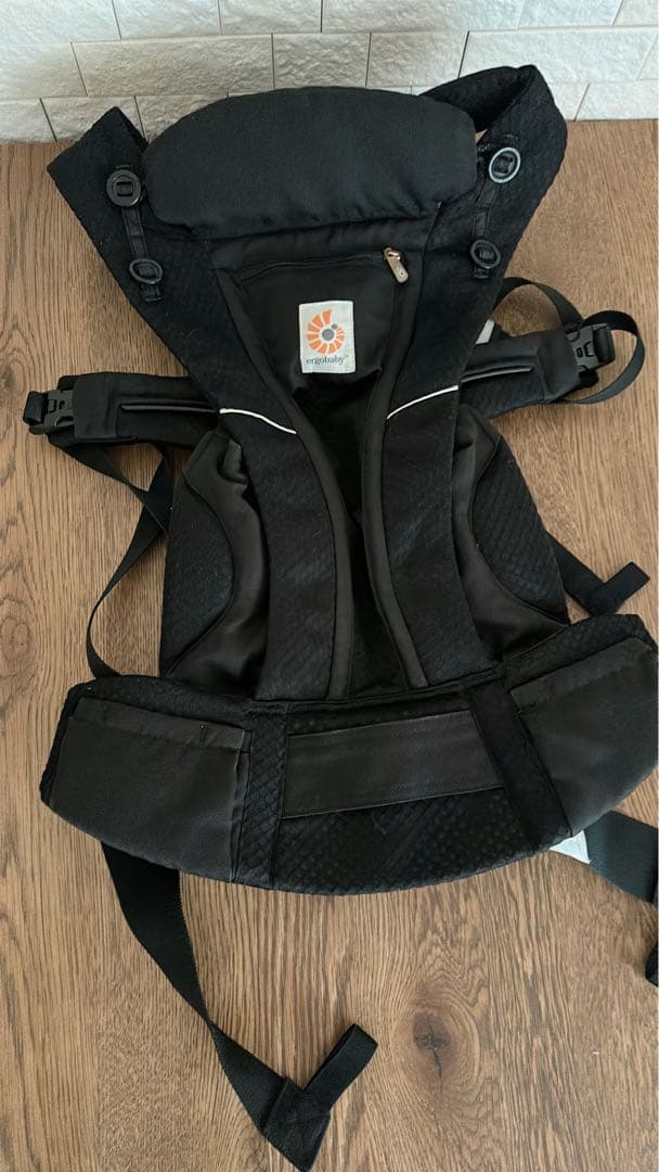 エルゴ　オムニブリーズ　抱っこ紐　オニキスブラック　箱、ポーチ付き　国内正規品