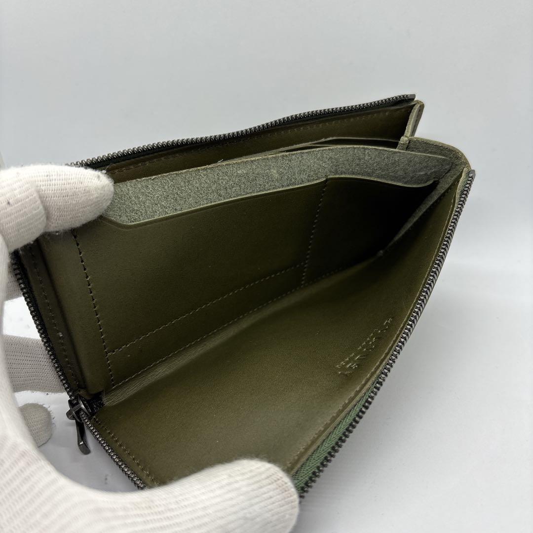 【美品】ステータシー　イルモードジップ　長財布　右利き用　カーキ