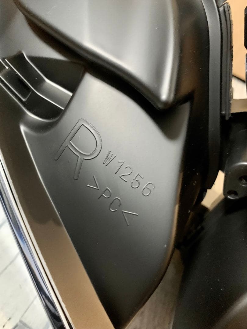 YZF-R3 / YZF-R25 カスタムLEDヘッドライト プロジェクター