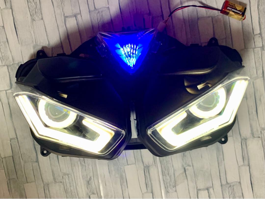 YZF-R3 / YZF-R25 カスタムLEDヘッドライト プロジェクター