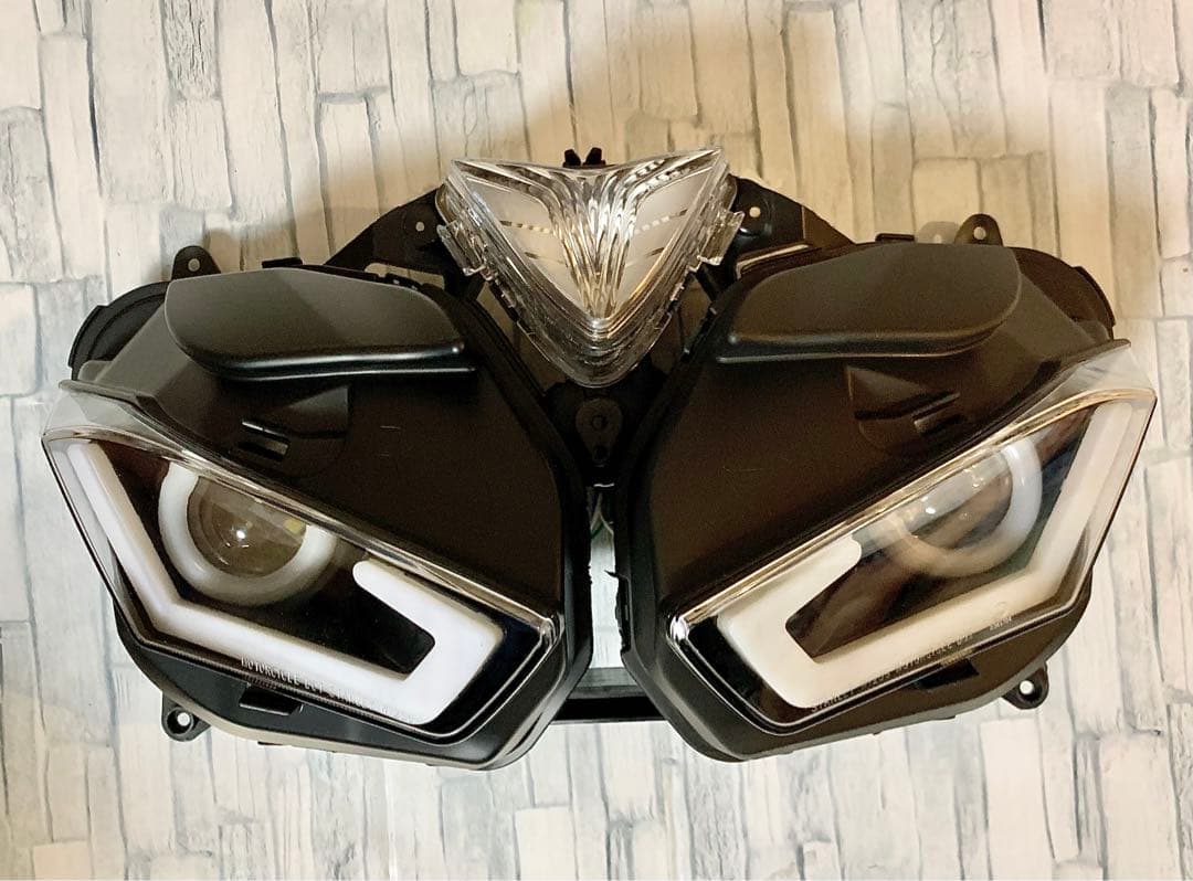 YZF-R3 / YZF-R25 カスタムLEDヘッドライト プロジェクター