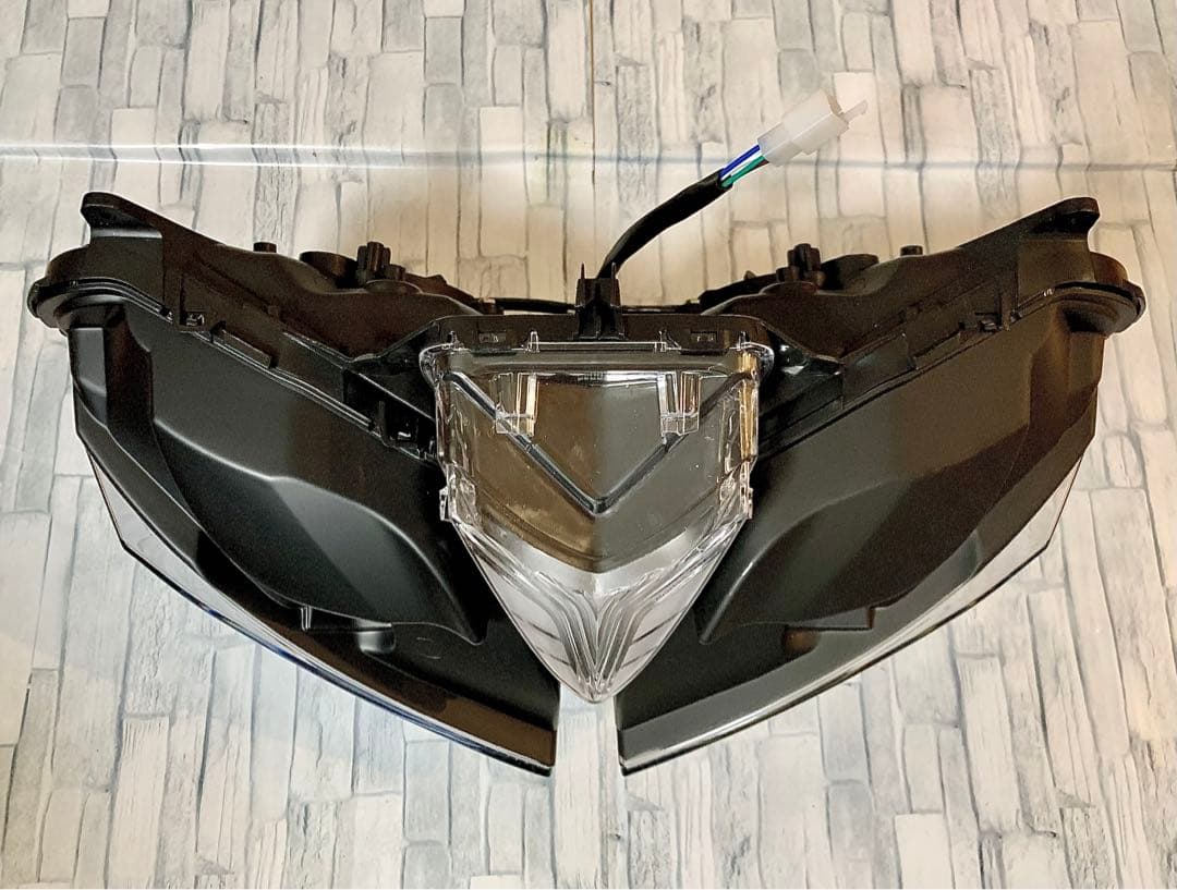 YZF-R3 / YZF-R25 カスタムLEDヘッドライト プロジェクター