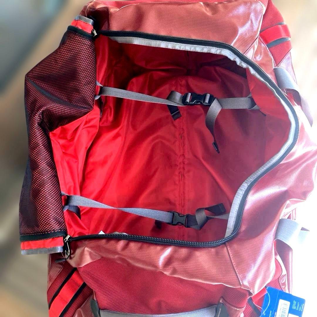 パタゴニア　ブラックホール　ウィールド　ダッフル100L レッド　未使用