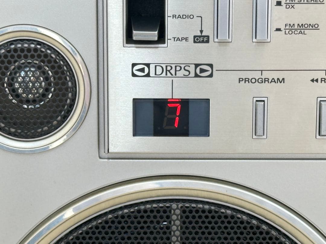 動作品| 日立　HITACHI ラジカセ TRK-8600 昭和レトロ　ラジオ