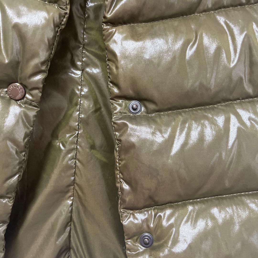 モンクレール ダウンベスト