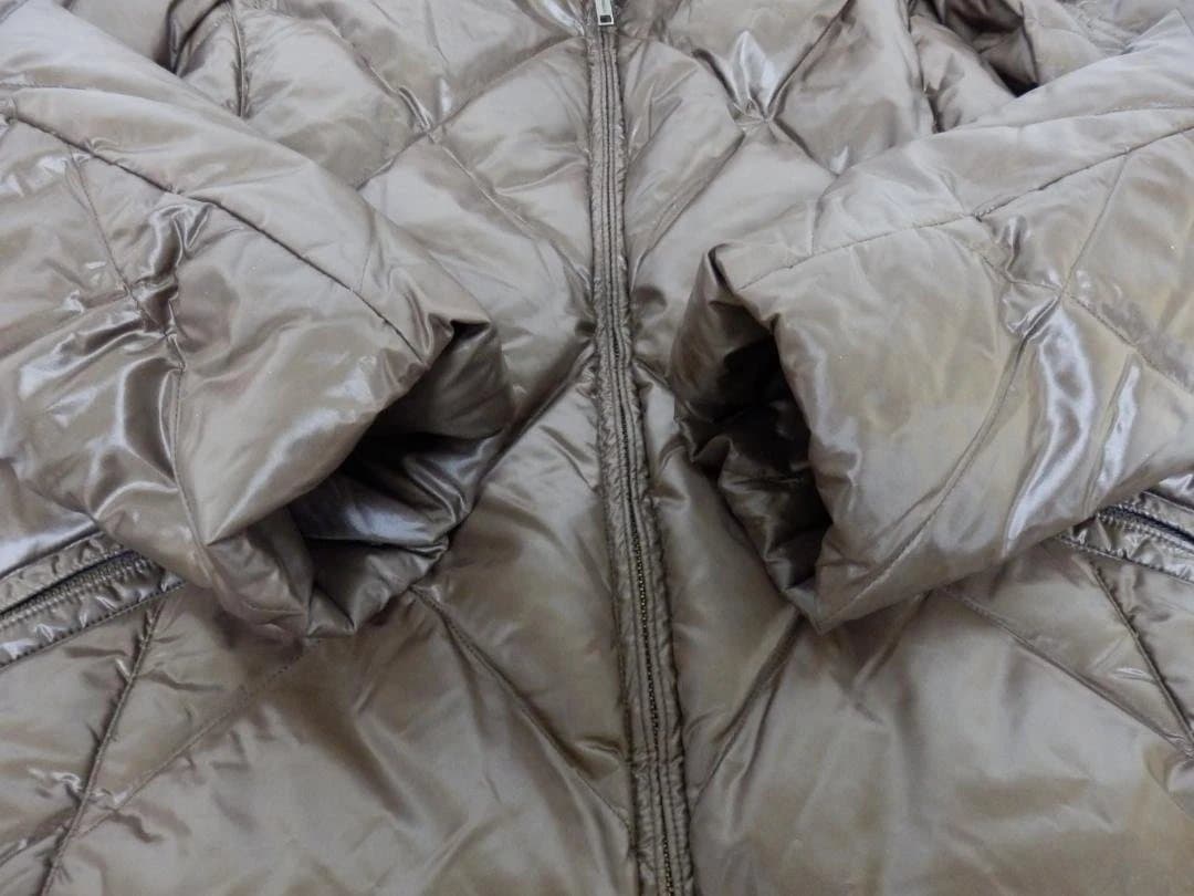 M1564 バーバリーロンドン ダウンジャケット ノバチェック フォックスファー