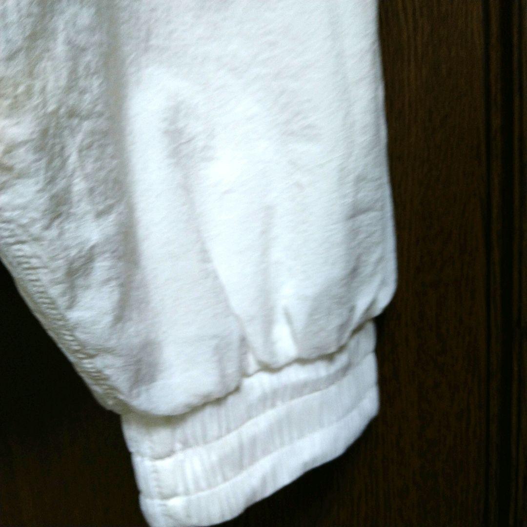 ルルレモン ウィンドブレーカー