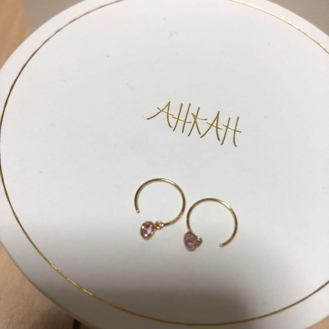 花 AHKAH K18イエローゴールド ピンクサファイアヌーディーピアス