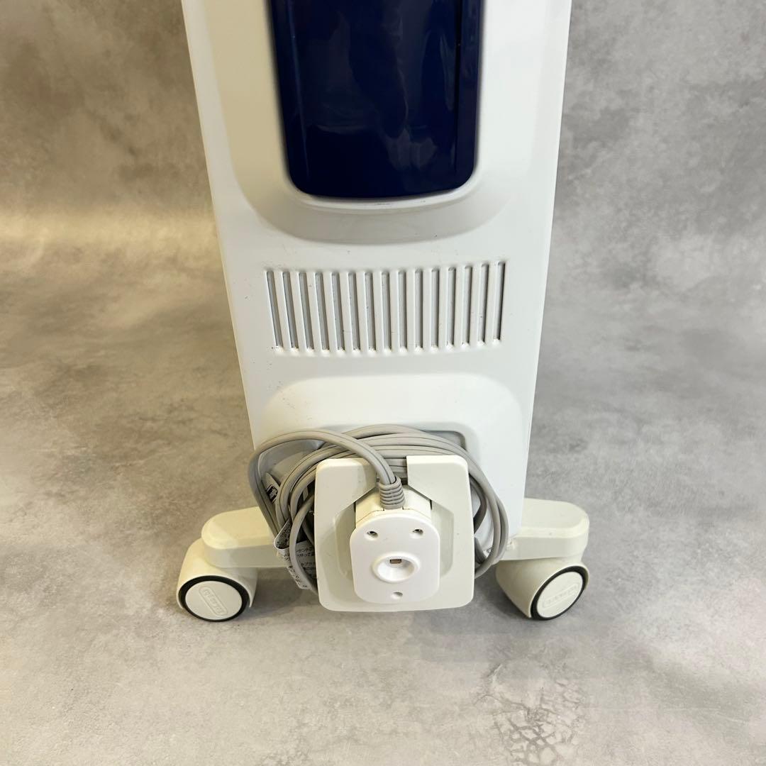 デロンギ オイルヒーター QSD0915-MB ストーブ　暖房