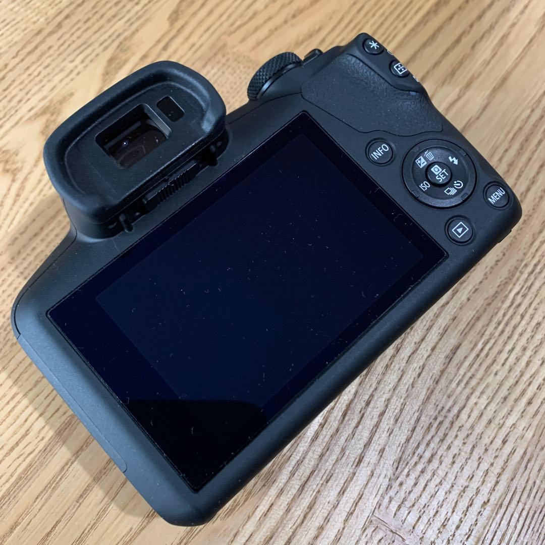 Canon EOS R100 ボディ