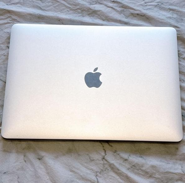 ジャンク MacBook Pro 13インチ 2016 A1708 本体のみ