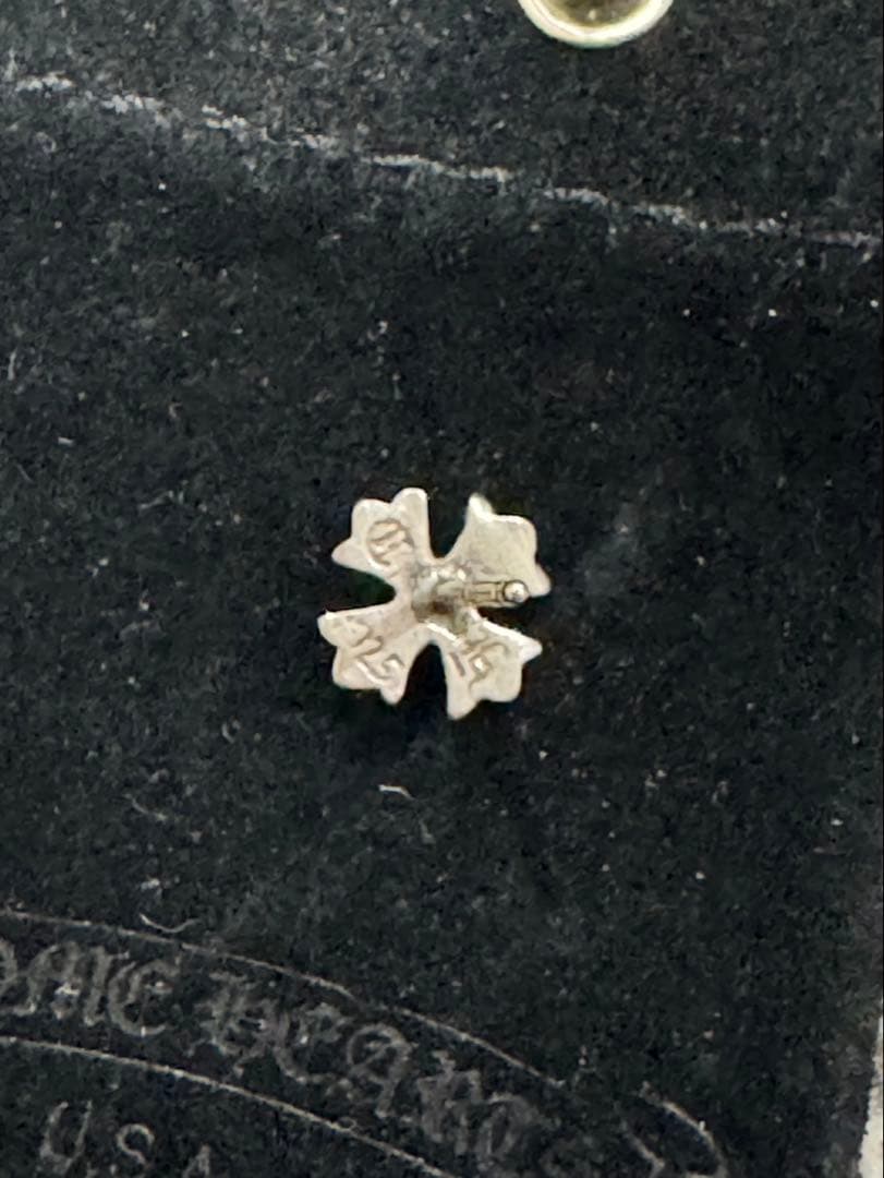 CHROME HEARTSクロムハーツ スタッドピアス キャッチ付き