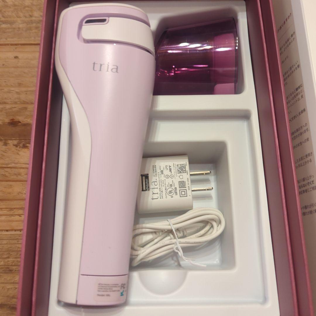 値下げ！　tria トリア スキン エイジングケアレーザー 美顔器