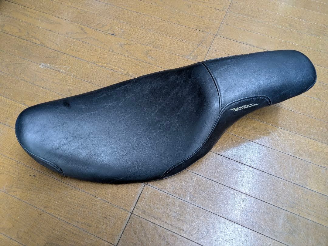 ハーレー純正　バッドランダーシート　’87 FXRS外し　エボ