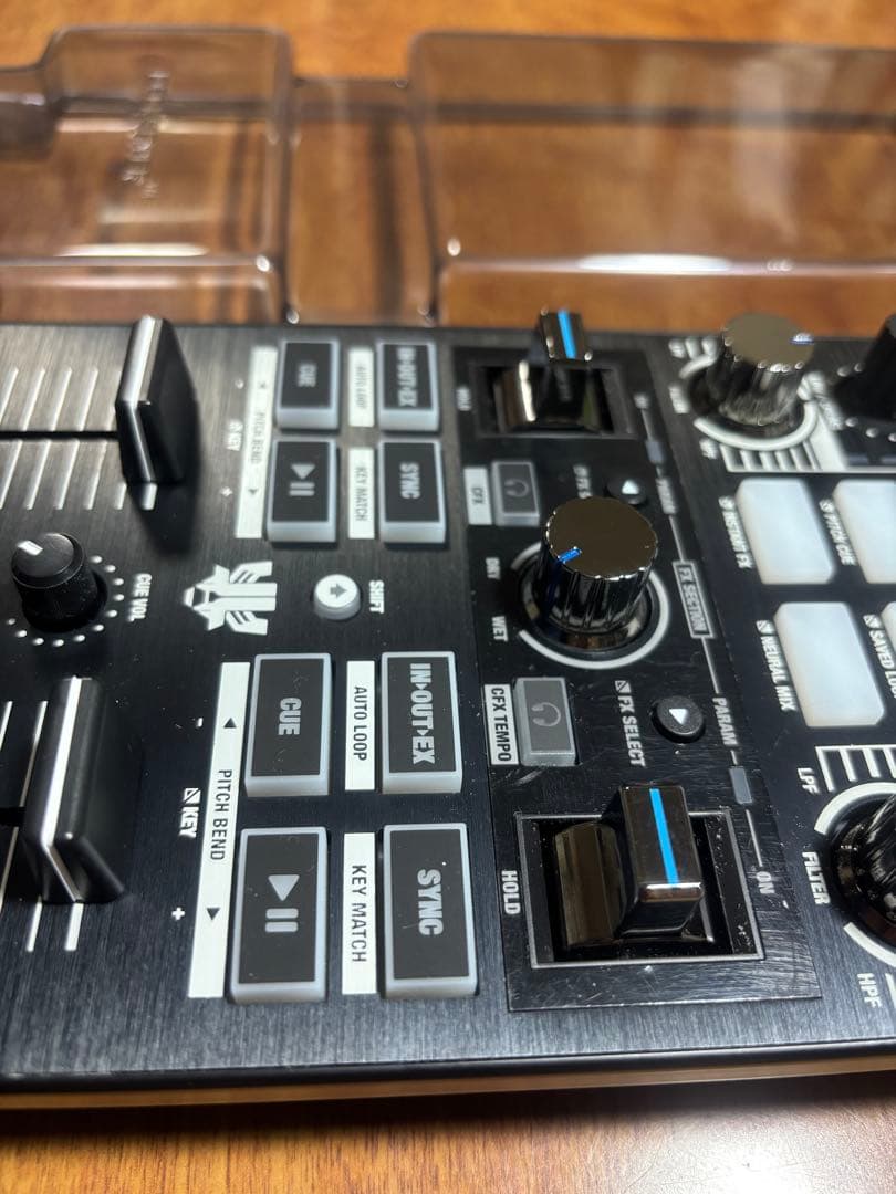 Reloop Mixtour Pro & DECKSAVER+20W充電器