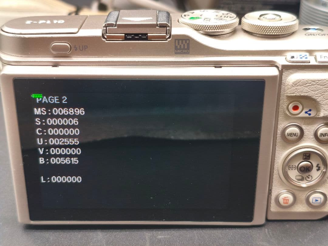 OLYMPUS PEN E-PL10 ホワイト　ダブルズームキット