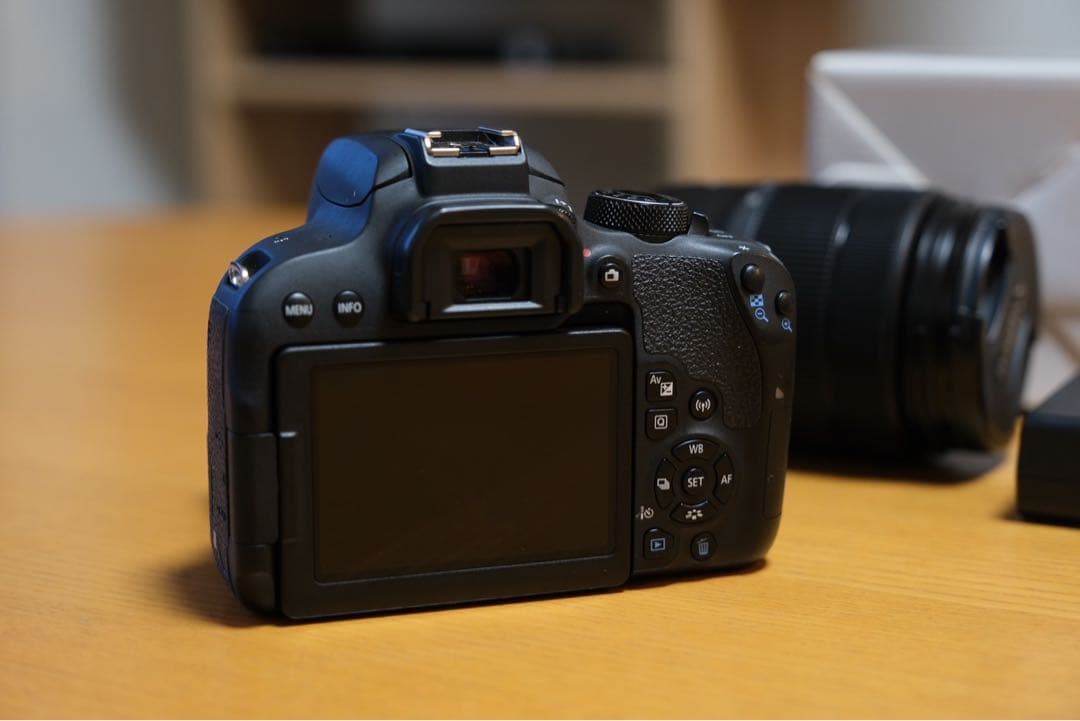 Canon EOS Kiss X9i Wi-Fi搭載モデル レンズ2つ付き