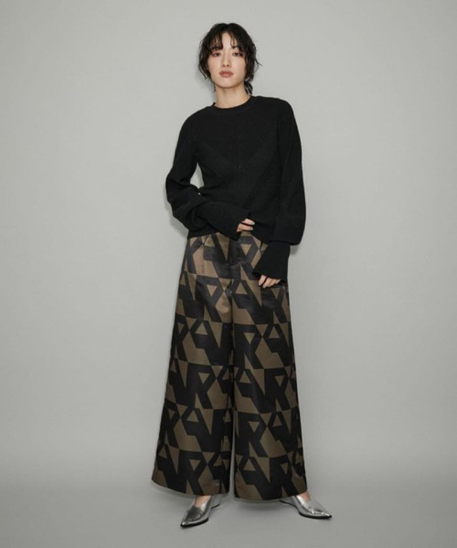 ※2点●美品◆アダムエロペ◆ フレアカフスパターンニットbk