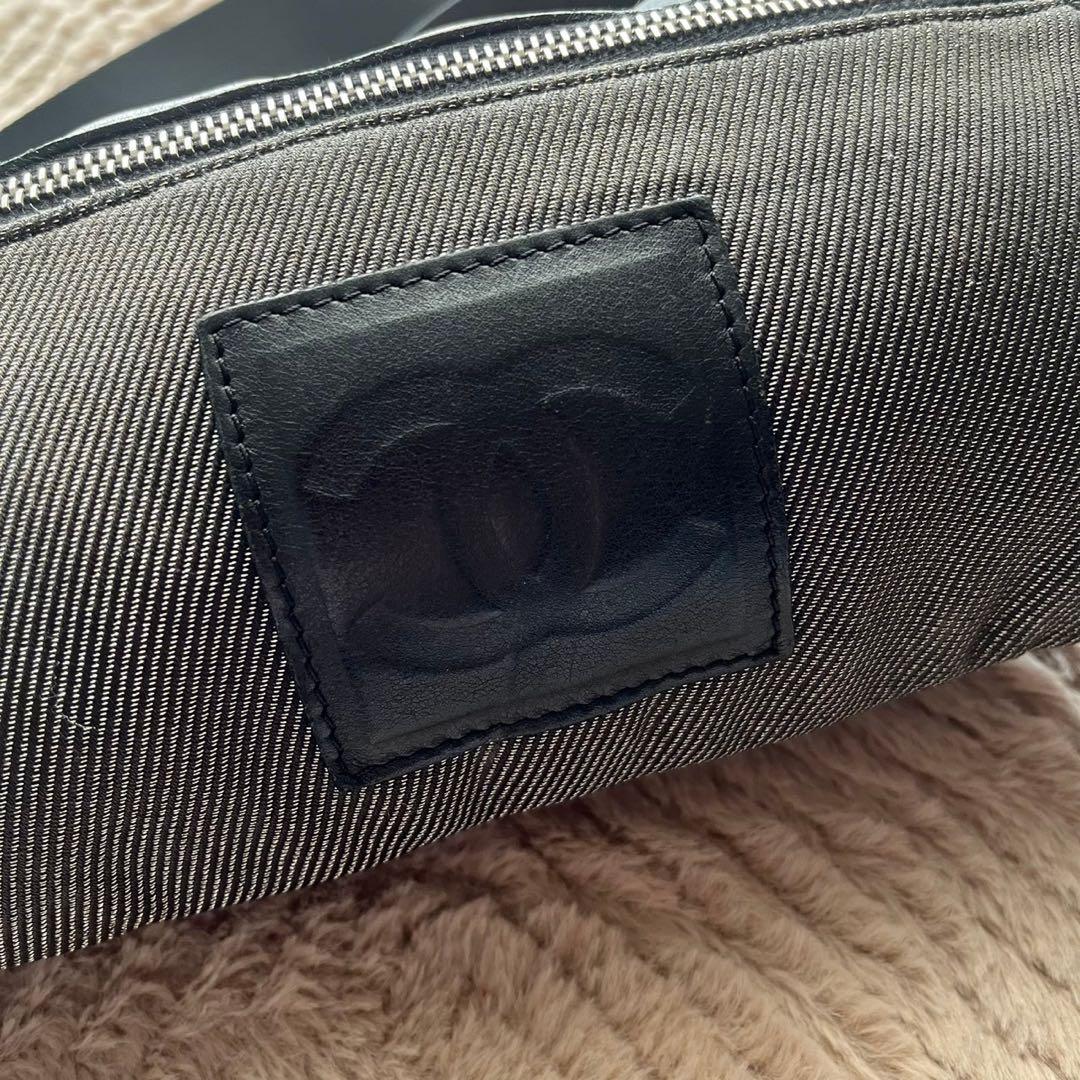 希少 CHANEL SPORTSライン ココマーク ボディバッグ