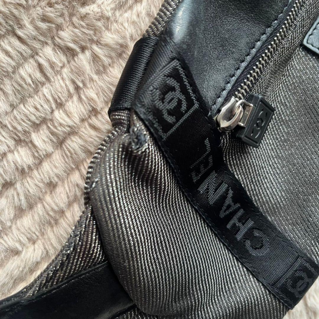 希少 CHANEL SPORTSライン ココマーク ボディバッグ
