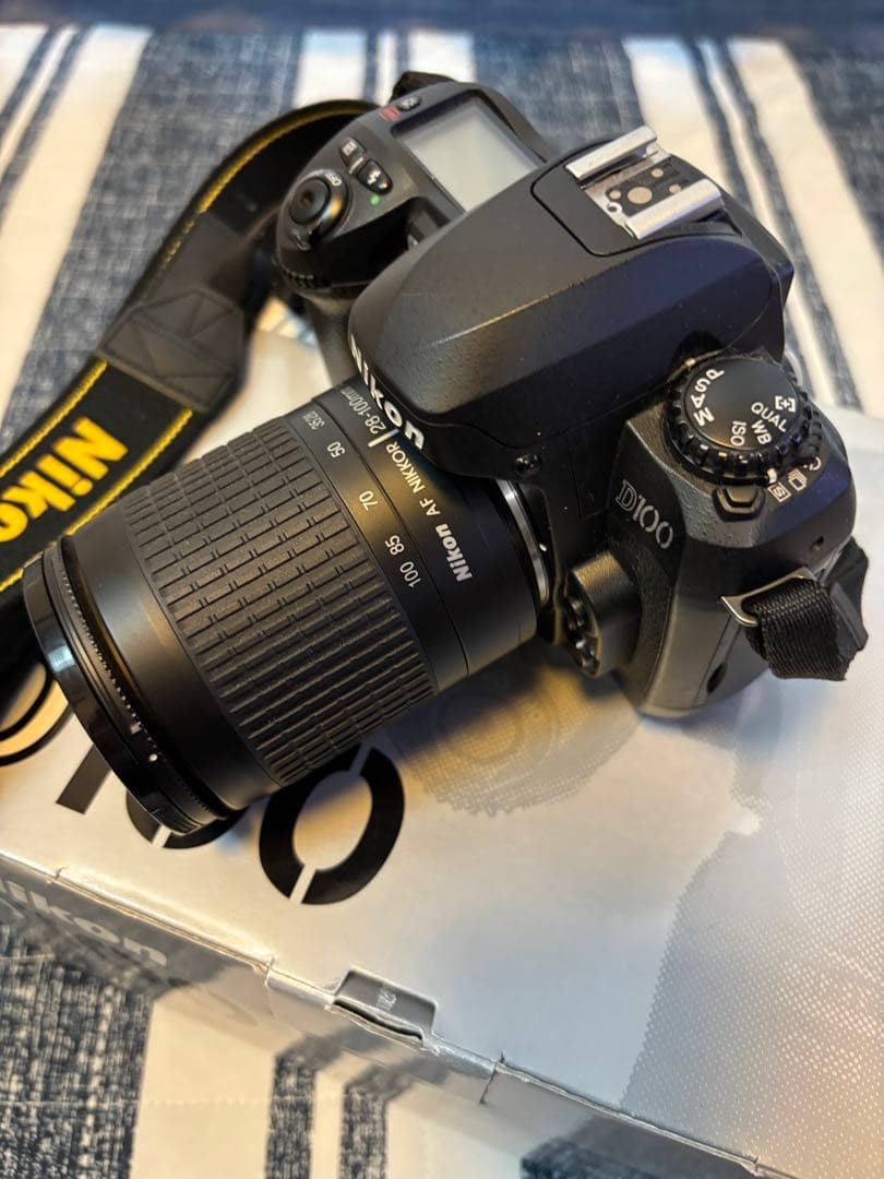 【値下げしました】Nikon D100 デジタル一眼レフカメラ