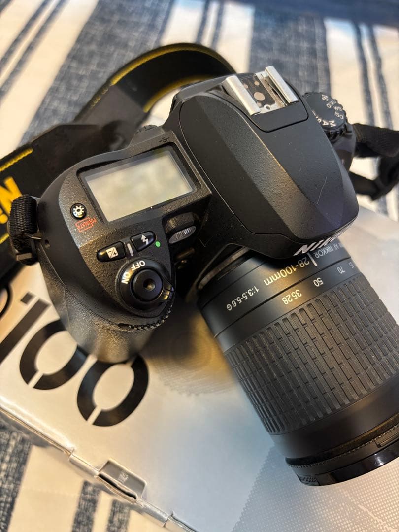【値下げしました】Nikon D100 デジタル一眼レフカメラ