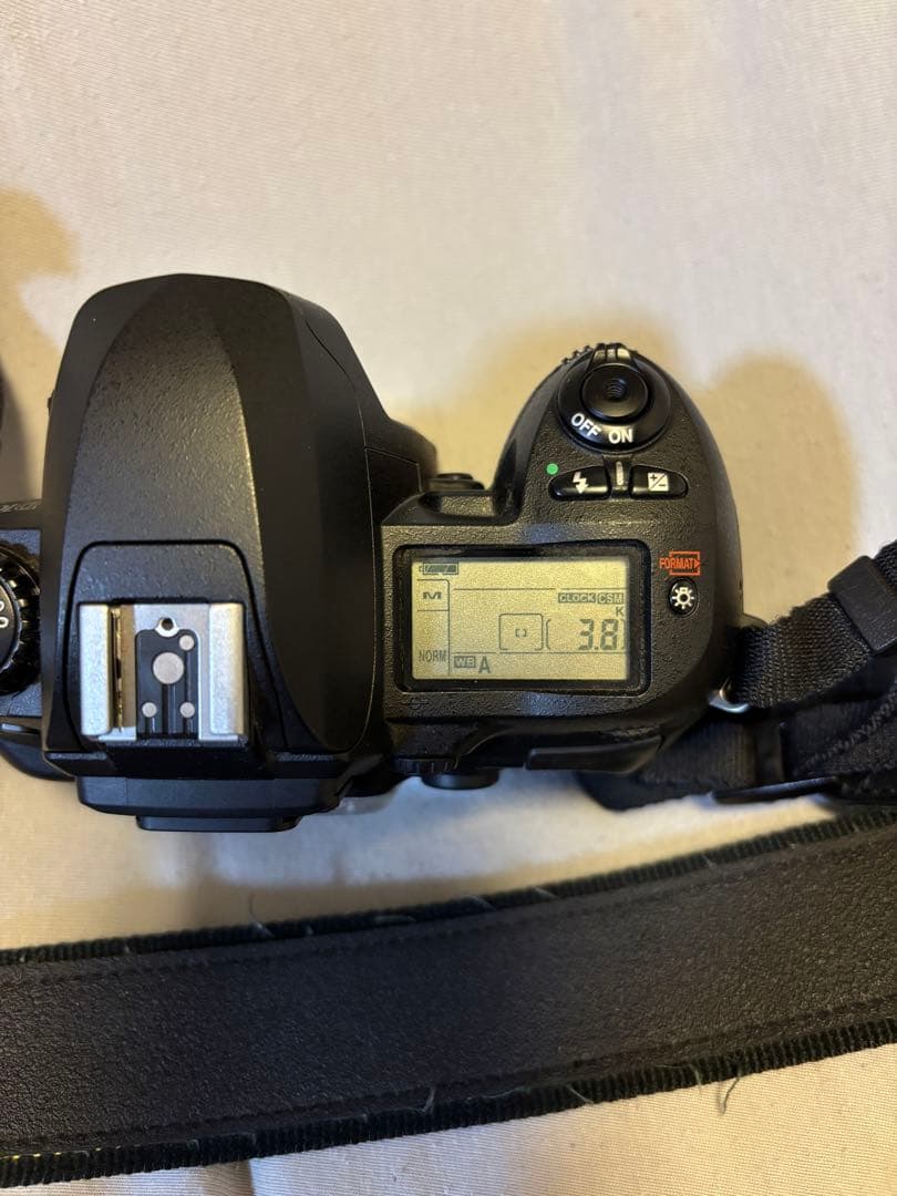 【値下げしました】Nikon D100 デジタル一眼レフカメラ