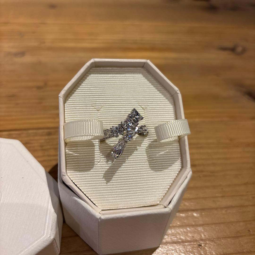 スワロフスキー　リング