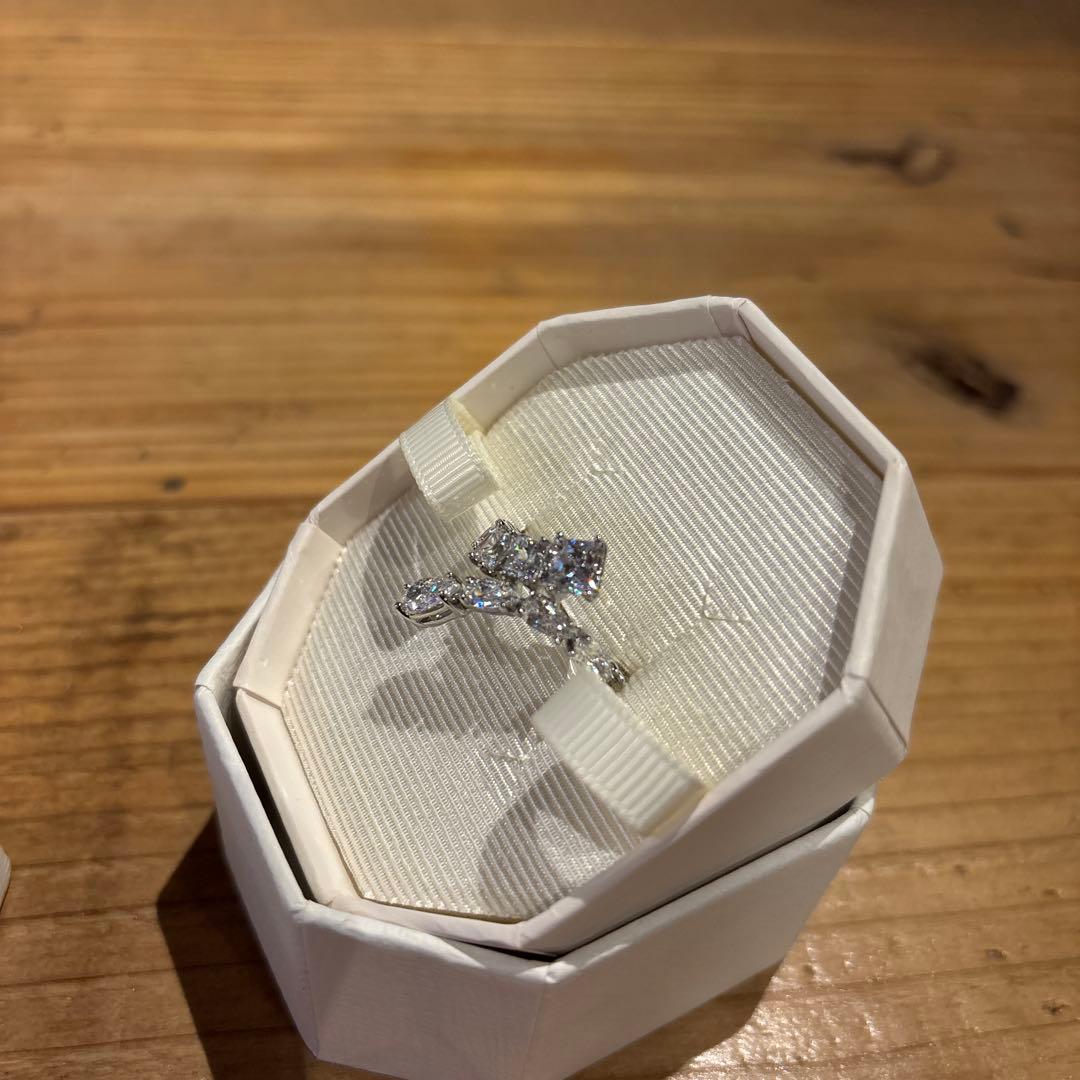 スワロフスキー　リング