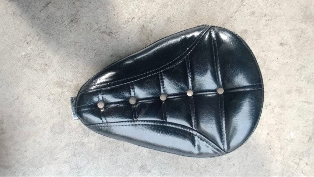 バイク　シート ブラック　エボ　ショベル 旧車