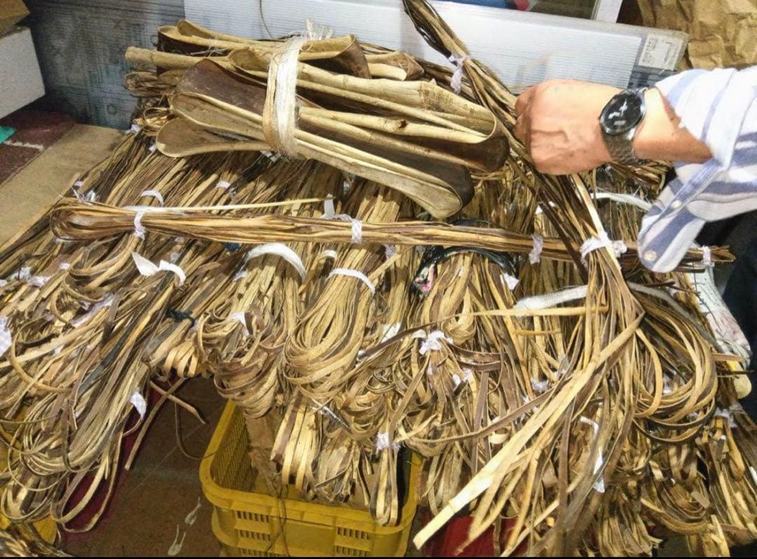 国産（山形県新庄市産）クルミの皮バック新品未使用