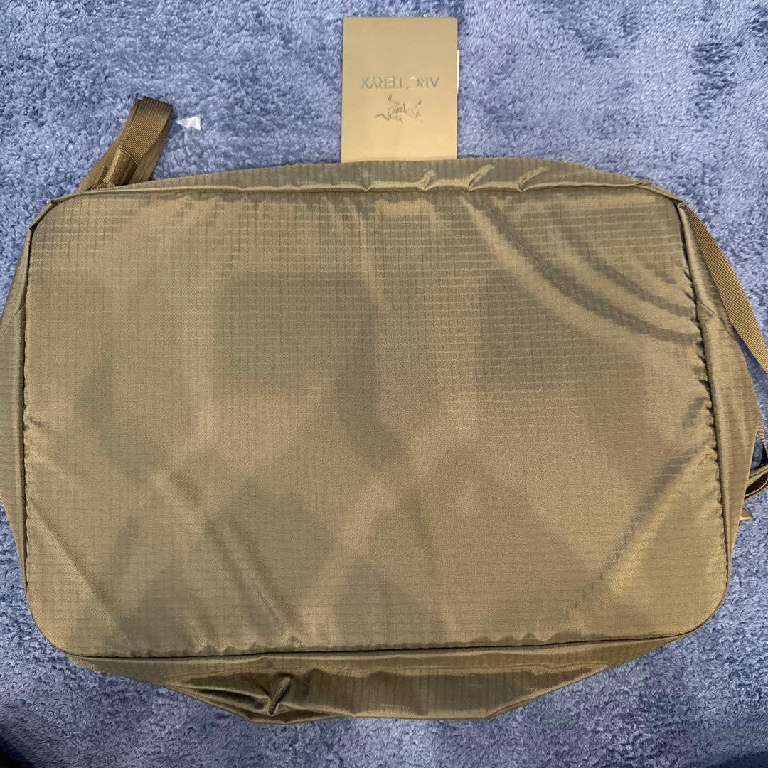 新品 アークテリクス Ion Gear Organizerショルダー バッグ