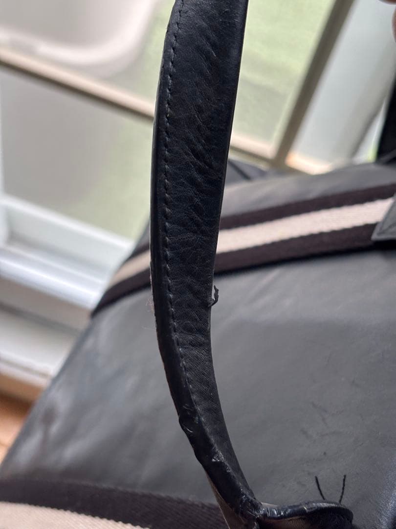 BALLY ビジネスバッグ 黒 レザー ストライプデザイン