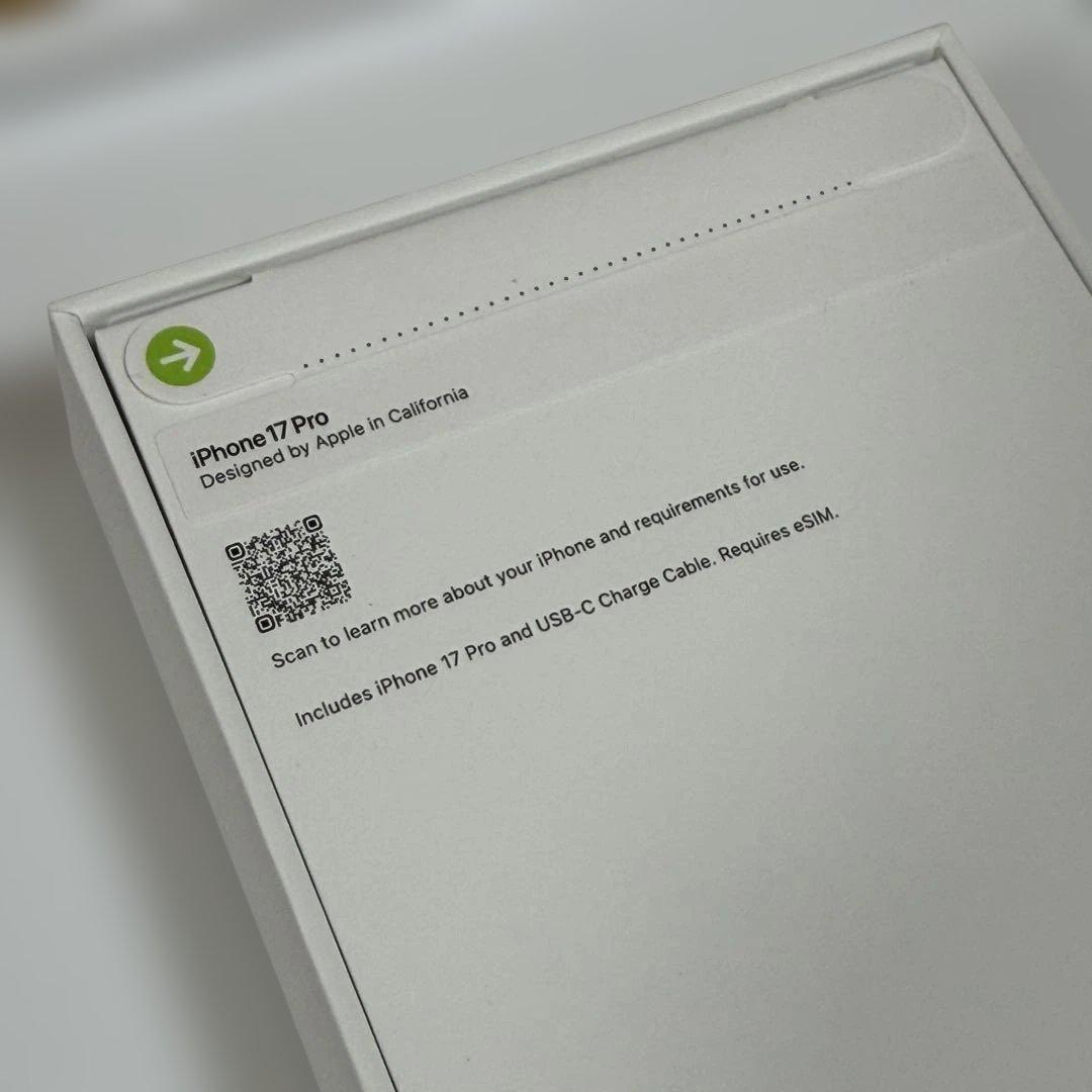 【シャッター音無し】iPhone17Pro シルバー 256GB アメリカ版