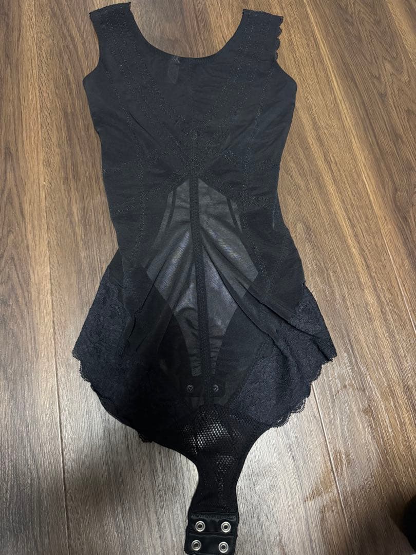 グラントイーワンズ LA-LA ブラック ボディスーツ 70