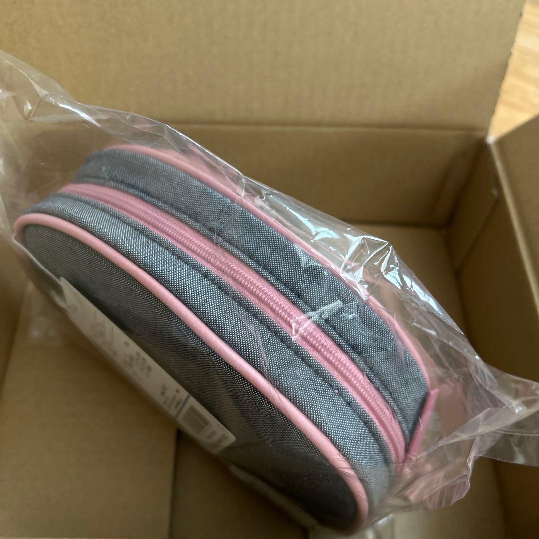 新品未使用　stina familiar コラボポーチ　スティナ　ファミリア