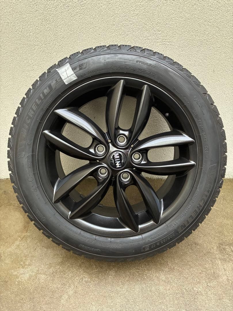 Mini R60 205/55R17ミシュラン スタッドレスタイヤセット