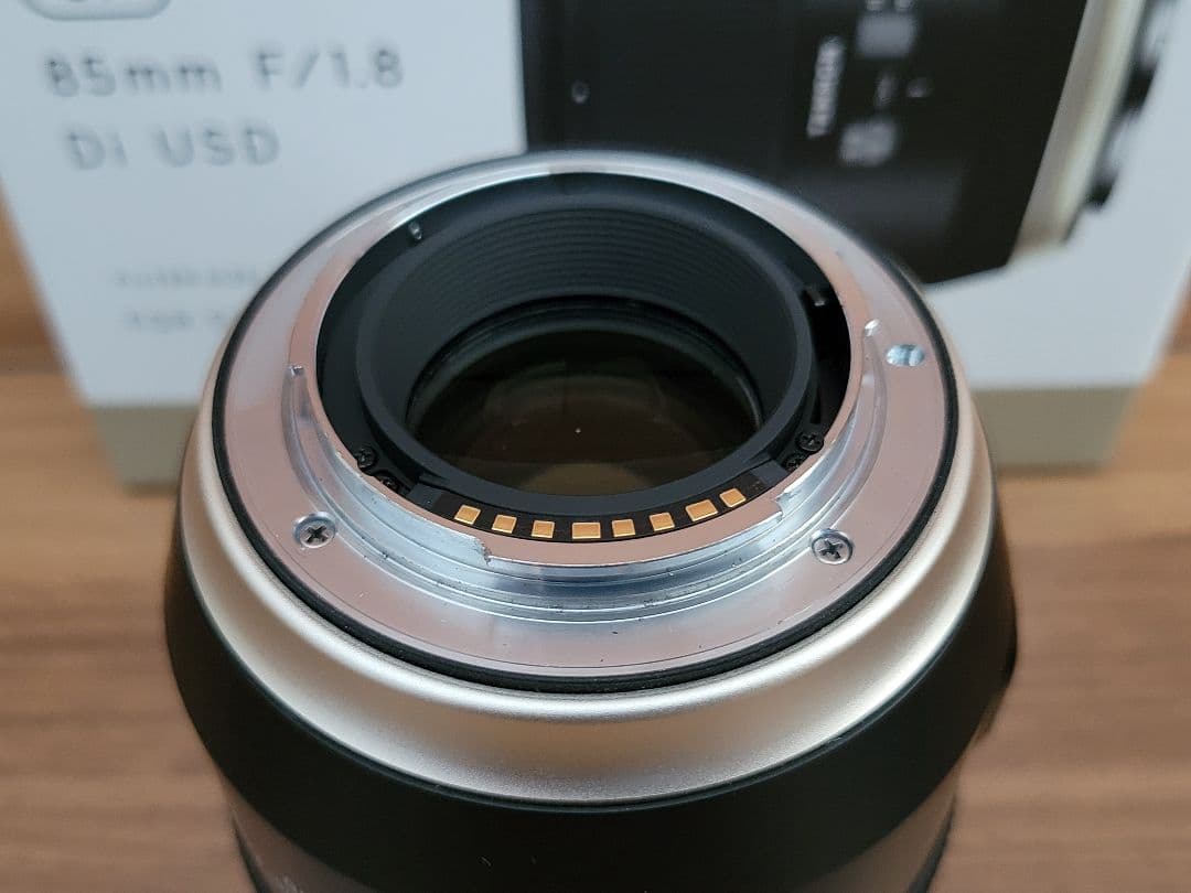[美品] Tamron SP 85mm F1.8 F016 SONY Aマウント
