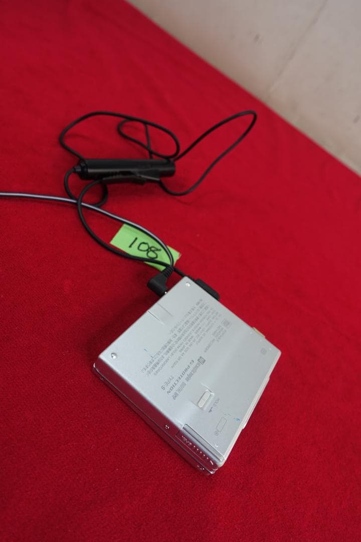 108：SONY　MZ-N920　ポータブルMDプレーヤー　ジャンク品