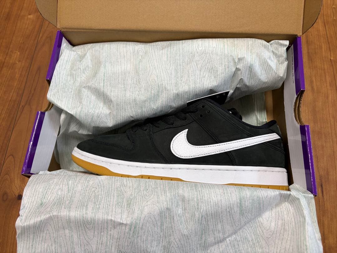 靴 Nike SB Dunk Low Pro\"Black/White/Gum us9