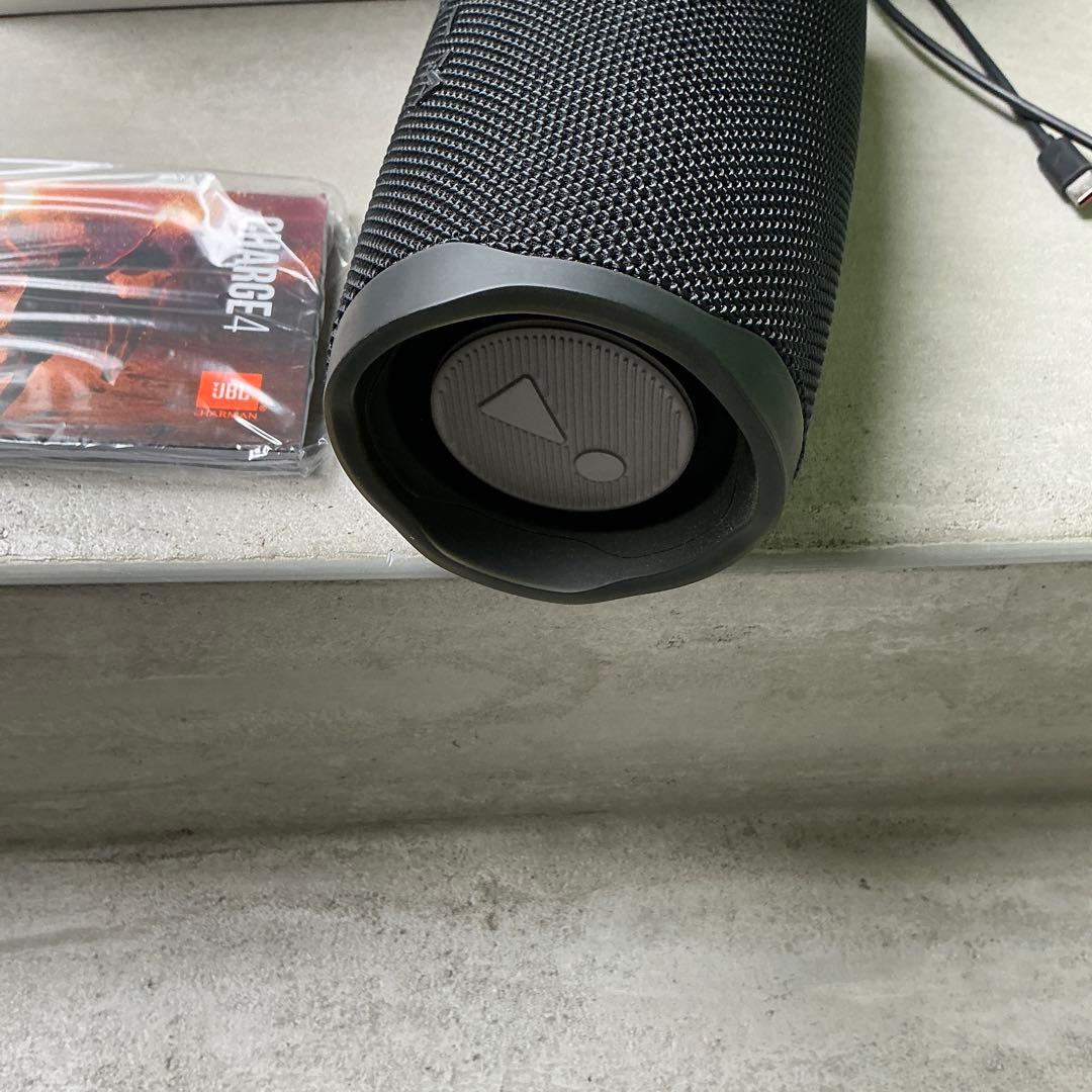 JBL Charge 4 bluetoothスピーカー