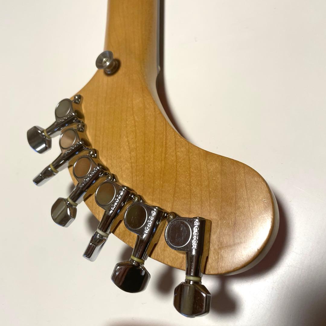 フェルナンデス ZO-3 レッド