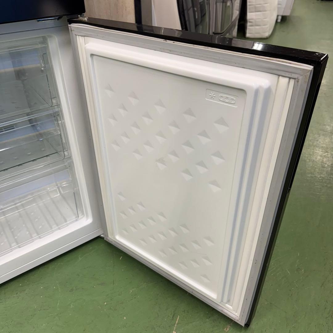 164 大きめサイズ冷蔵庫231L 200L強　小型　一人暮らし　同棲　保証込み