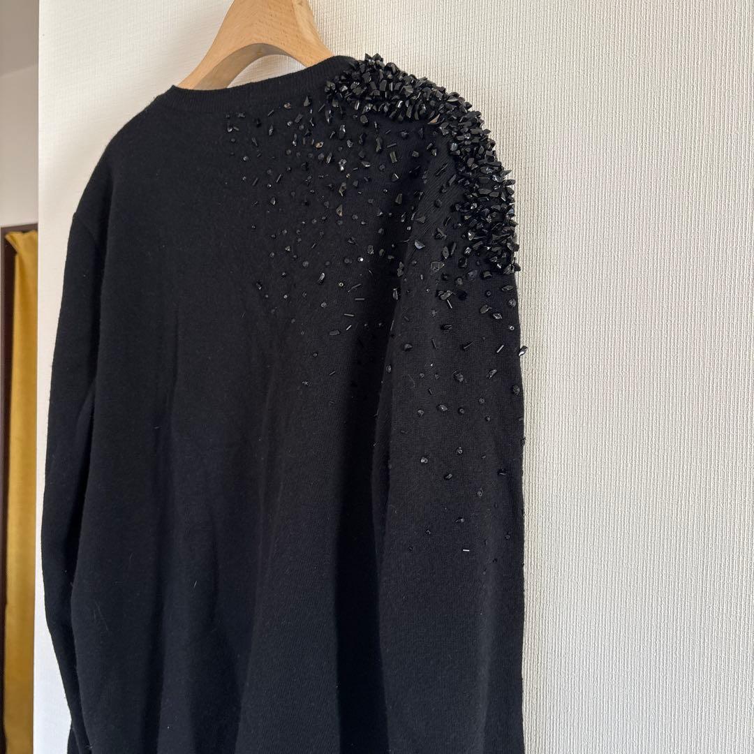 N°21 ビーズ装飾 ブラックニットセーター